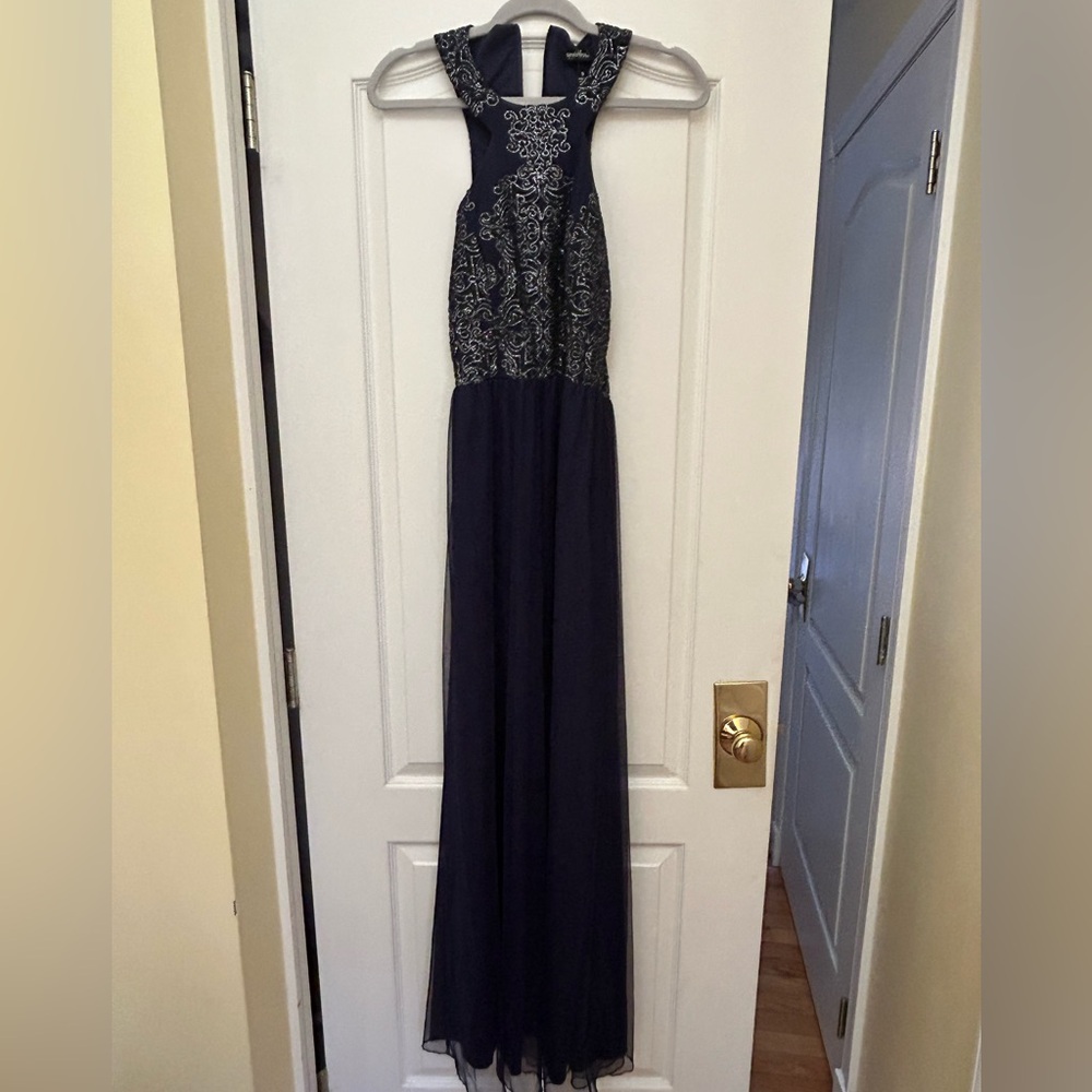 SPEECHLESS Gown/dress Size 9  Long gown in Navy w/silver sequins